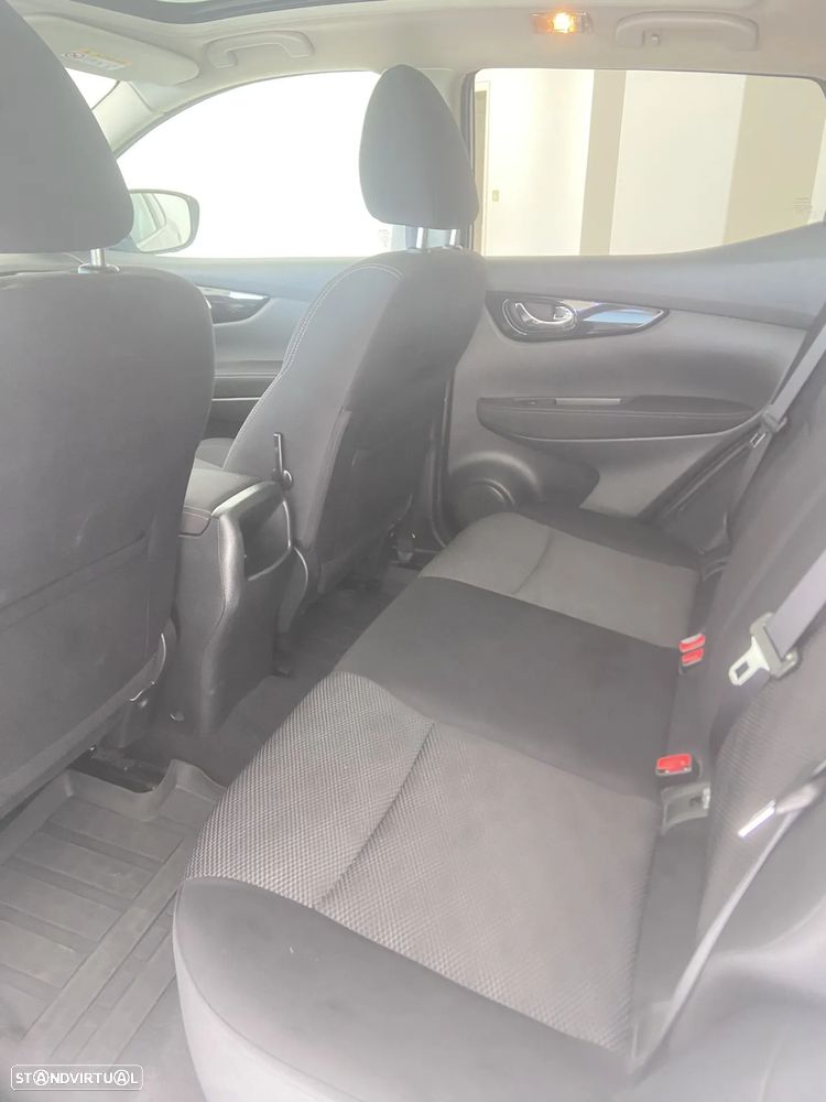 Nissan Qashqai 1.5 dCi N-Connecta - 13