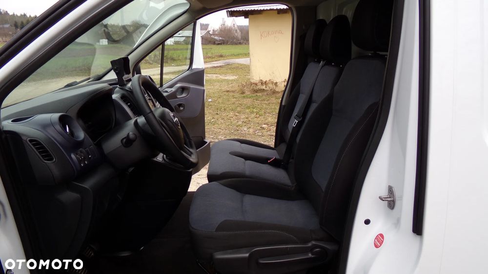 Opel VIVARO 1.6 * LONG * KLIMA * WZOROWY STAN ! - 17