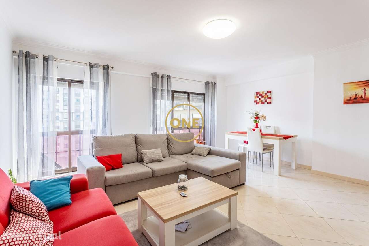 T2 com 108m2, garagem box + parqueamento, vistas Serra de Sintra | Pal - Grande imagem: 4/35