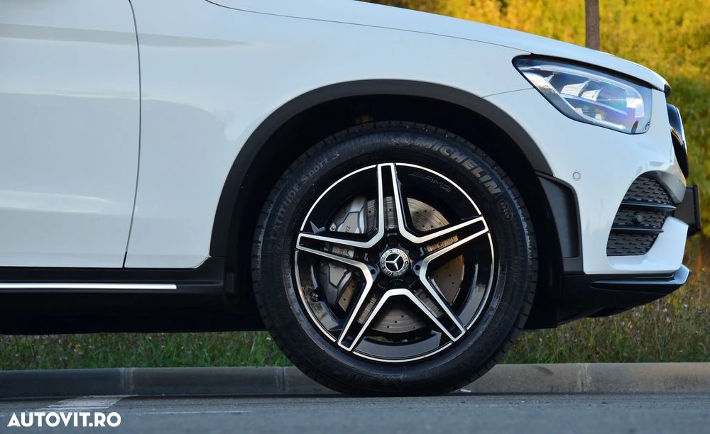Mercedes-Benz GLC 220 d 4Matic 9G-TRONIC AMG Line Plus - 17