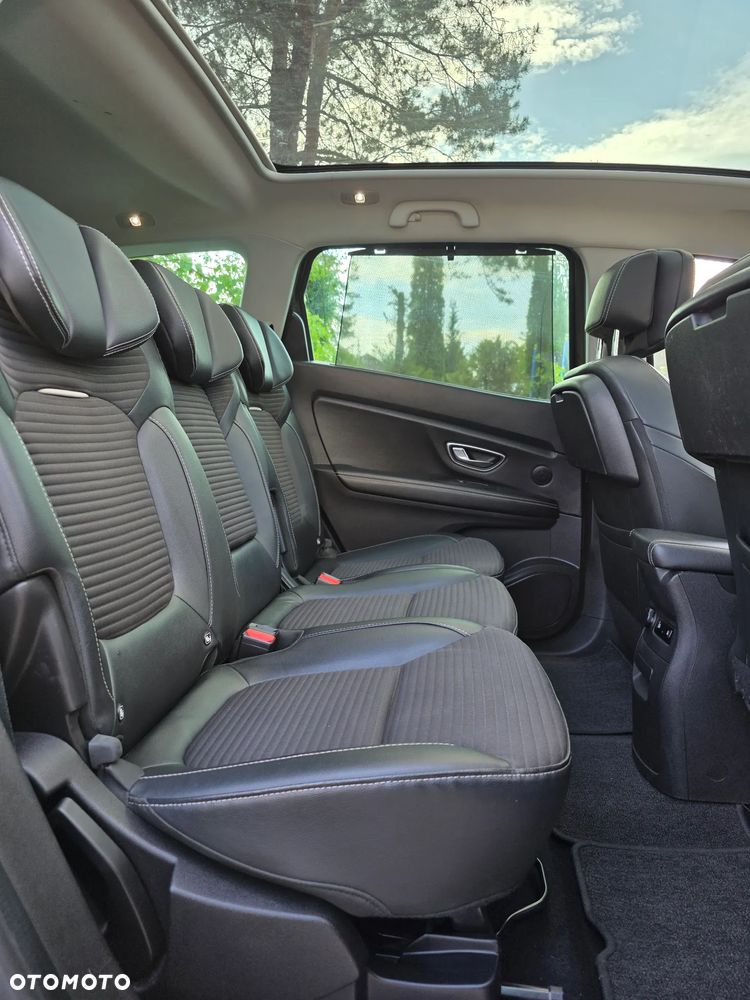 Renault Grand Scenic ENERGY TCe 130 BOSE EDITION - 26