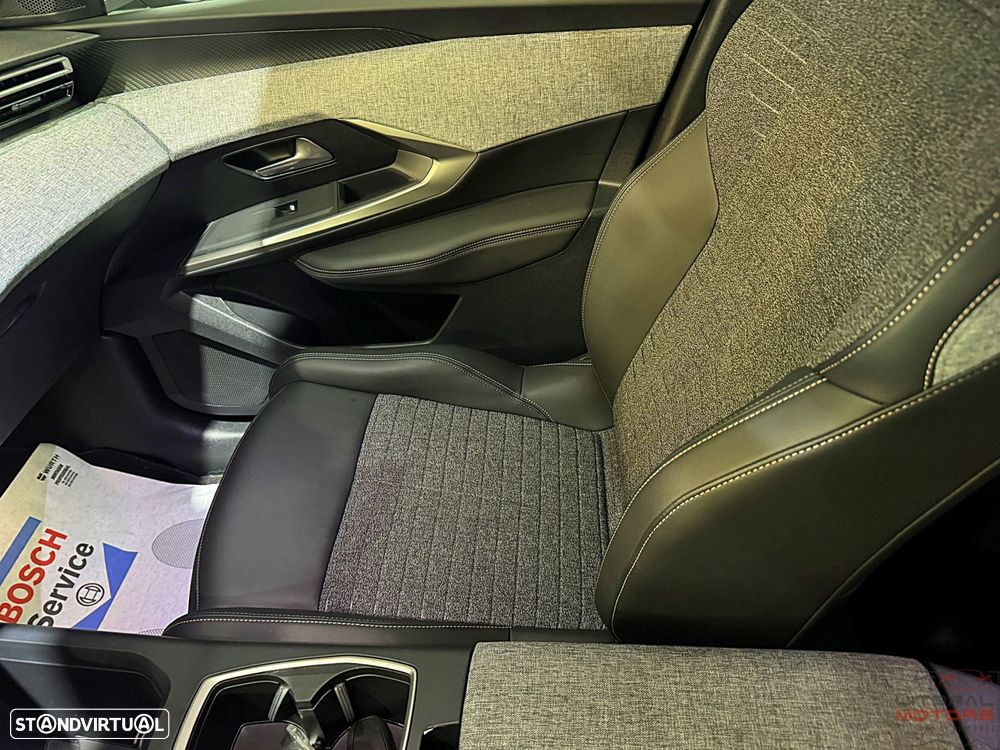 Peugeot 3008 1.2 Hybrid Allure e-DCS6 - 21