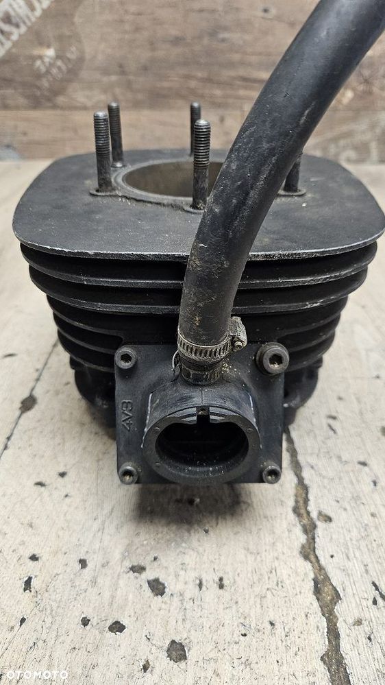 Oryginalny cylinder Yamaha IT465  4V400 - 5