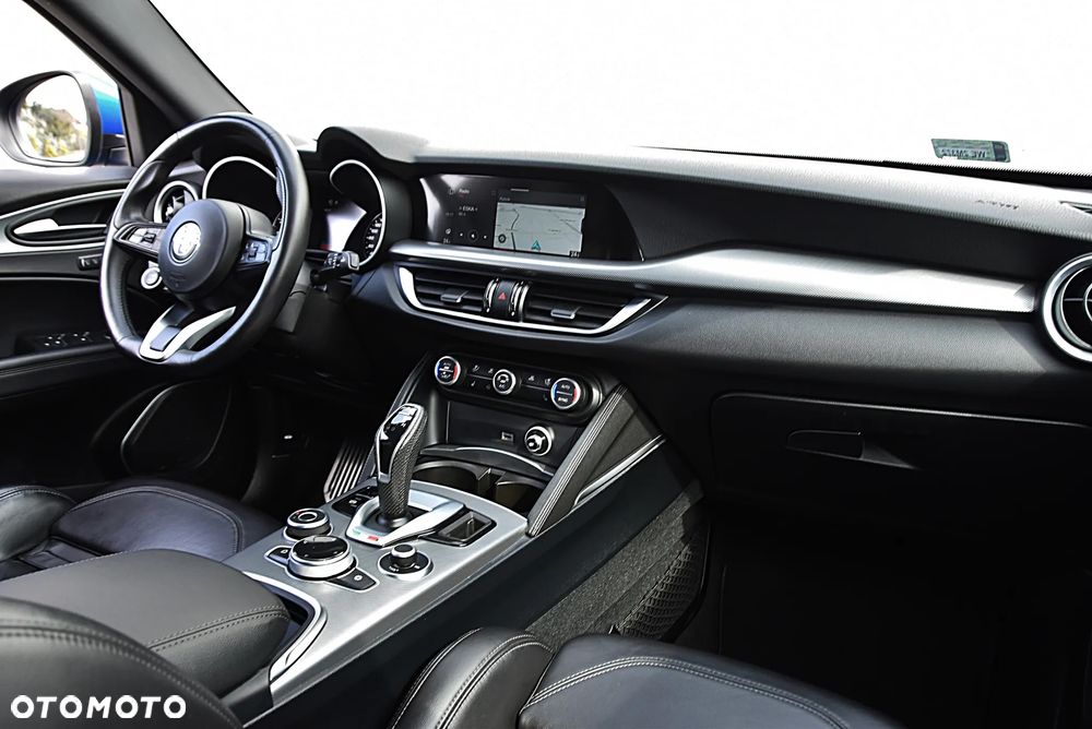 Alfa Romeo Stelvio 2.0 Turbo Veloce Q4 - 23