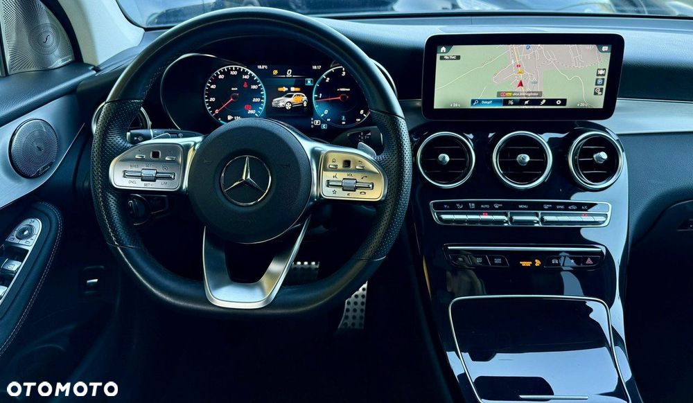 Mercedes-Benz GLC 300 d 4Matic 9G-TRONIC AMG Line - 26