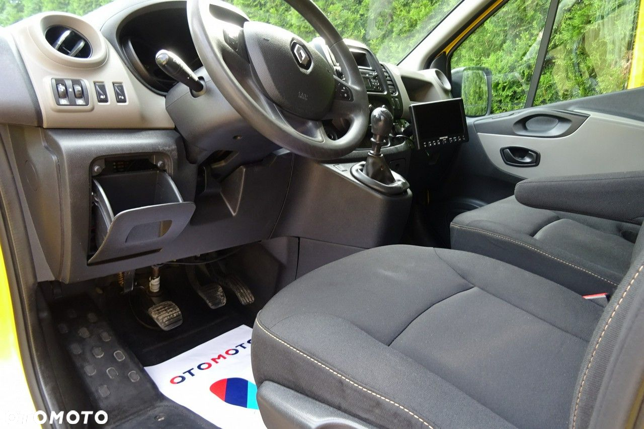 Renault Trafic - 16