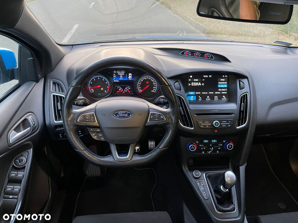 Ford Focus 2.3 EcoBoost RS - 15