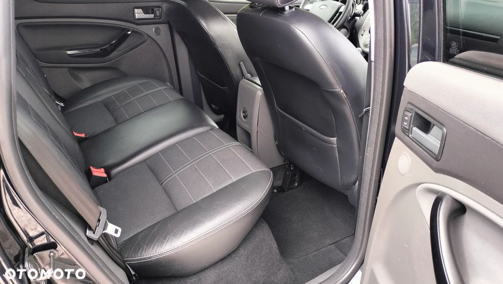 Ford Kuga 2.0 TDCi Individual - 10