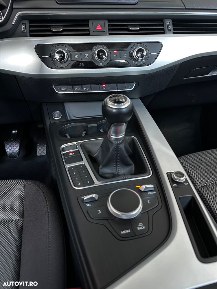 Audi A4 Limuzina 2.0 TDI Sport - 27