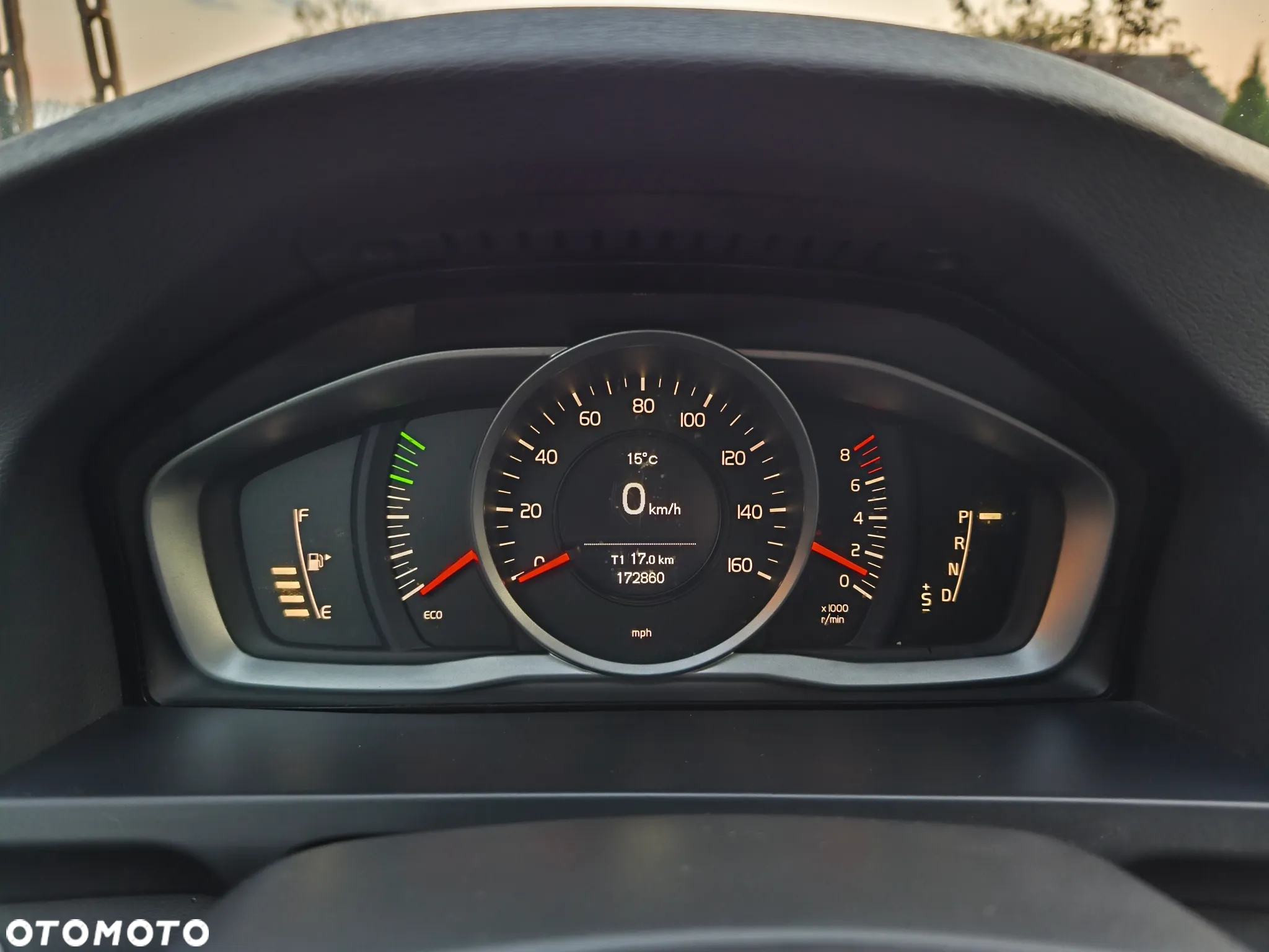 Volvo S60 T5 R-Design Kinetic - 10