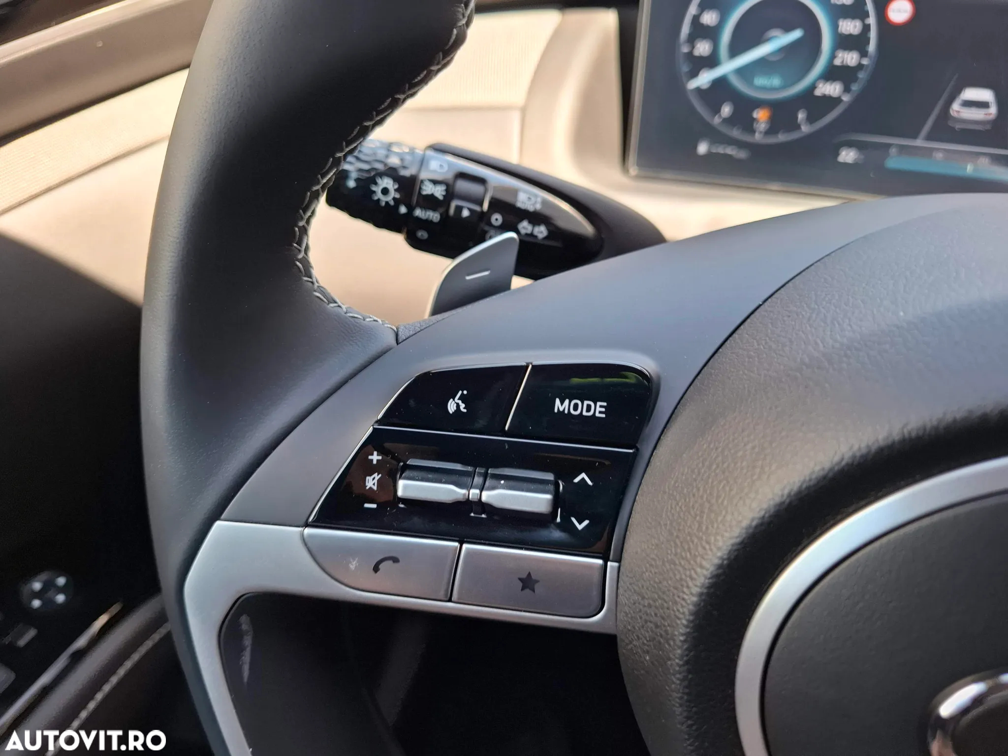 Hyundai Tucson 1.6 CRDi 48V-Hybrid 4WD DCT Trend - 10