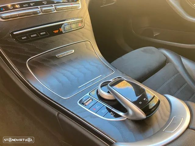 Mercedes-Benz C 300 de AMG Line - 23