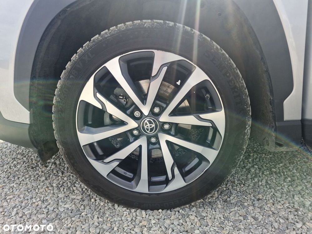 Toyota Corolla Cross - 15