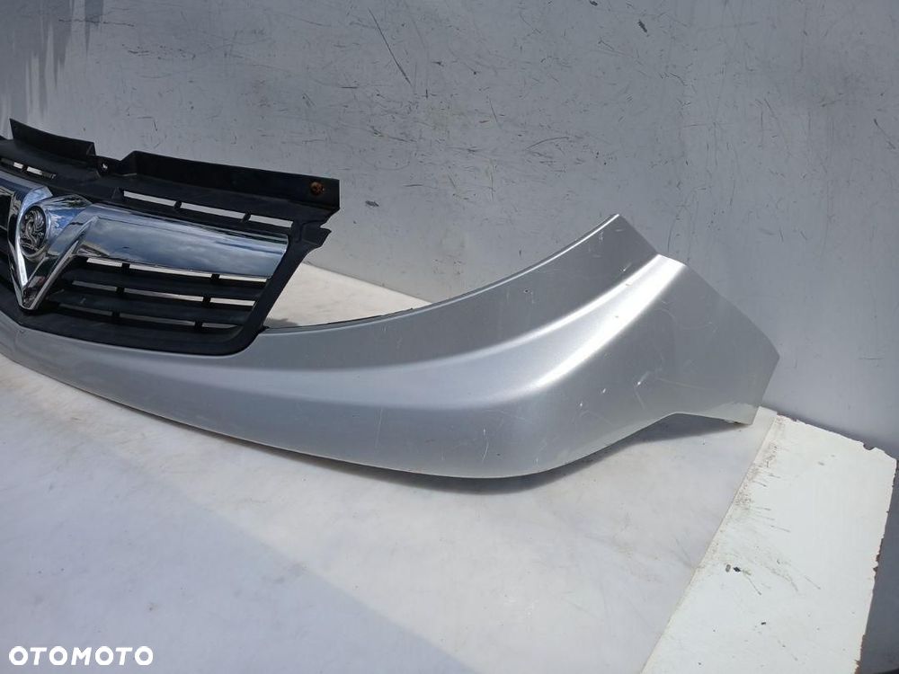 ATRAPA GRILL KRATKA LISTWA SREBRNA OPEL VIVARO I LIFT 07-14r.  623100248R - 2