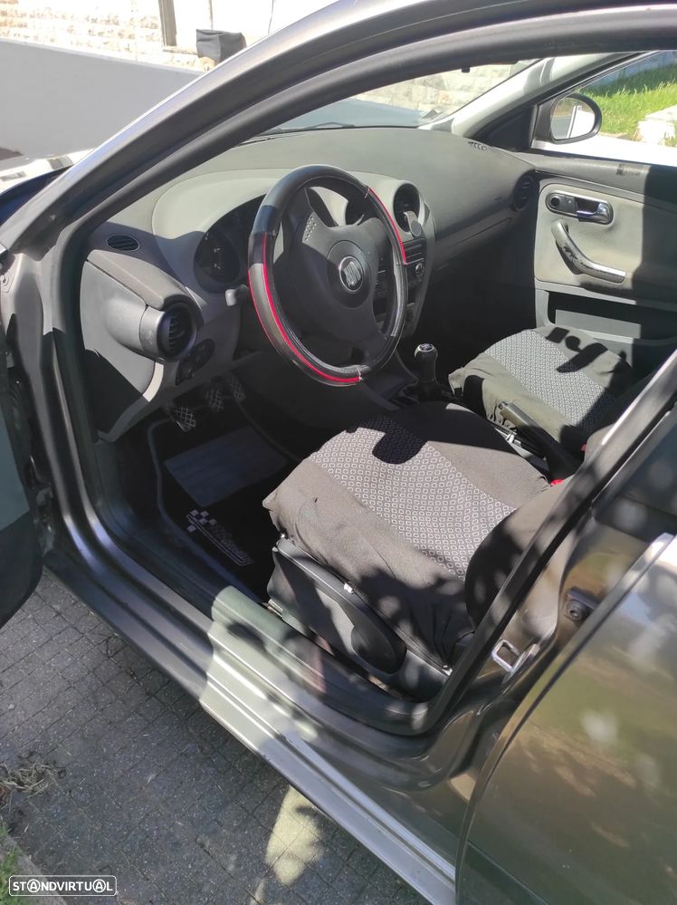 SEAT Cordoba 1.9 TDI Signo - 10