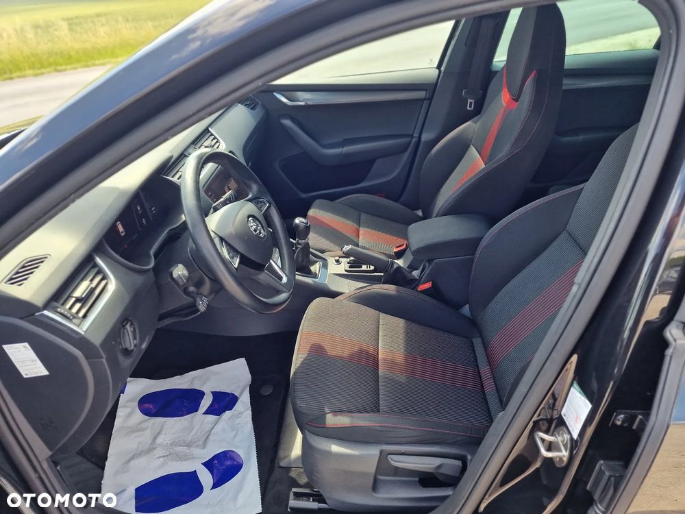 Skoda Octavia 2.0 TDI Sport Edition - 19