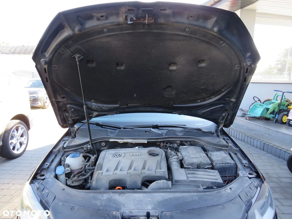 Volkswagen Passat 2.0 TDI Highline DSG - 37