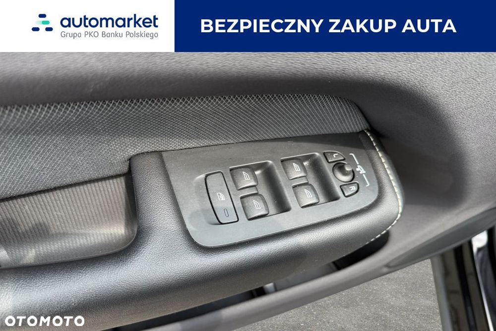 Volvo XC 60 B4 B Plus Dark - 11