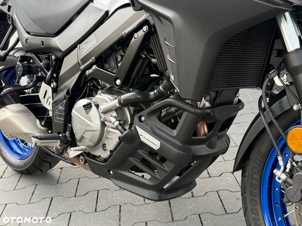 Suzuki V-STROM - 18