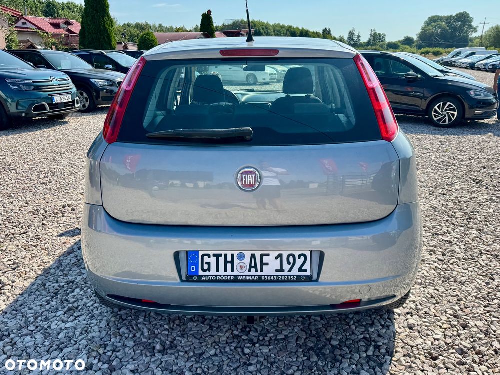 Fiat Grande Punto - 15