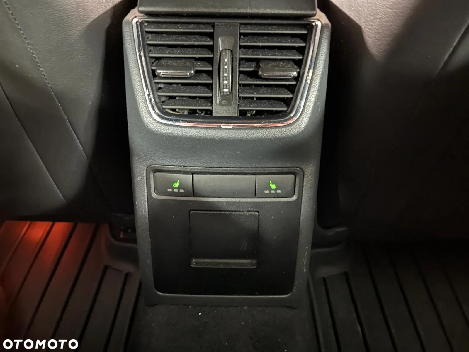 Skoda Octavia 2.0 TDI (Green tec) DSG RS - 10