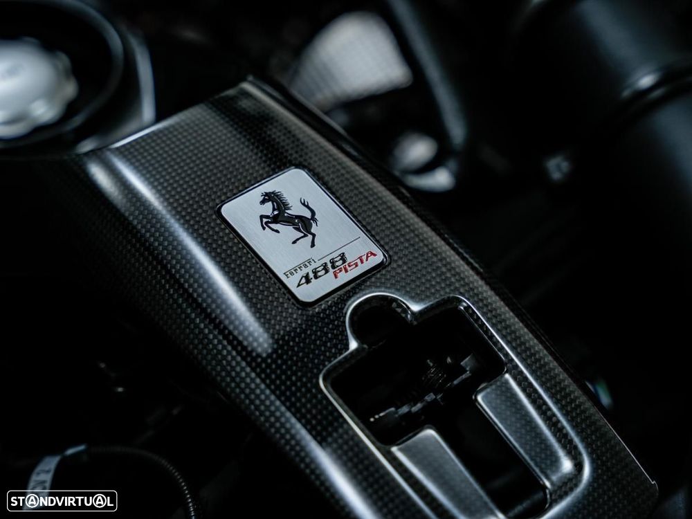 Ferrari 488 Pista - 15