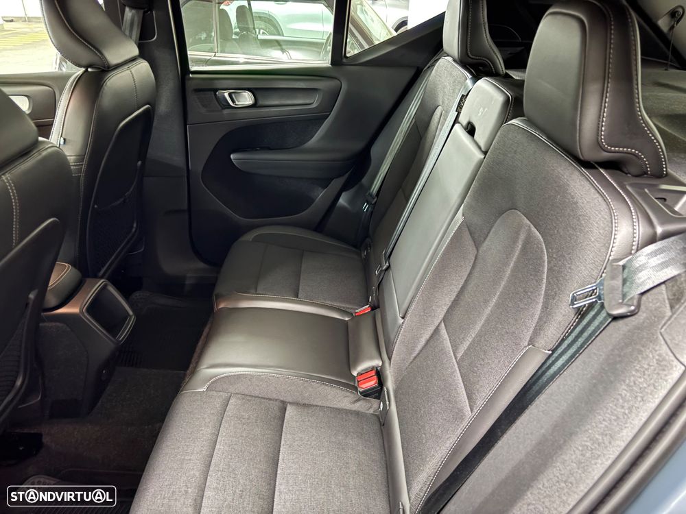 Volvo XC 40 1.5 T3 Momentum Plus Geartronic - 9