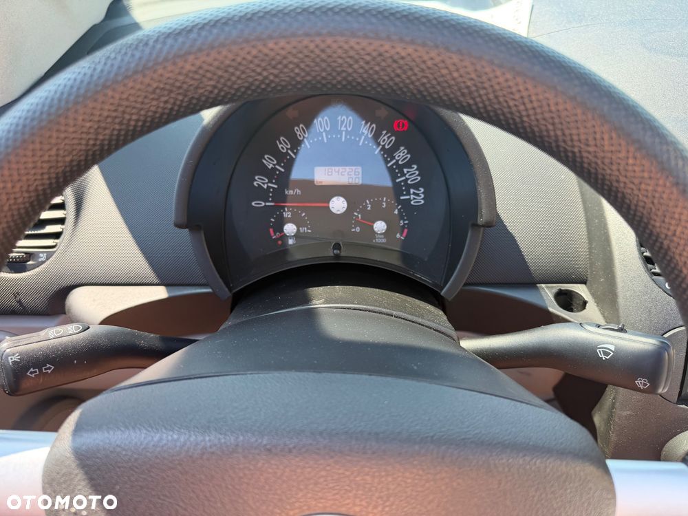 Volkswagen New Beetle 1.4 Freestyle - 25