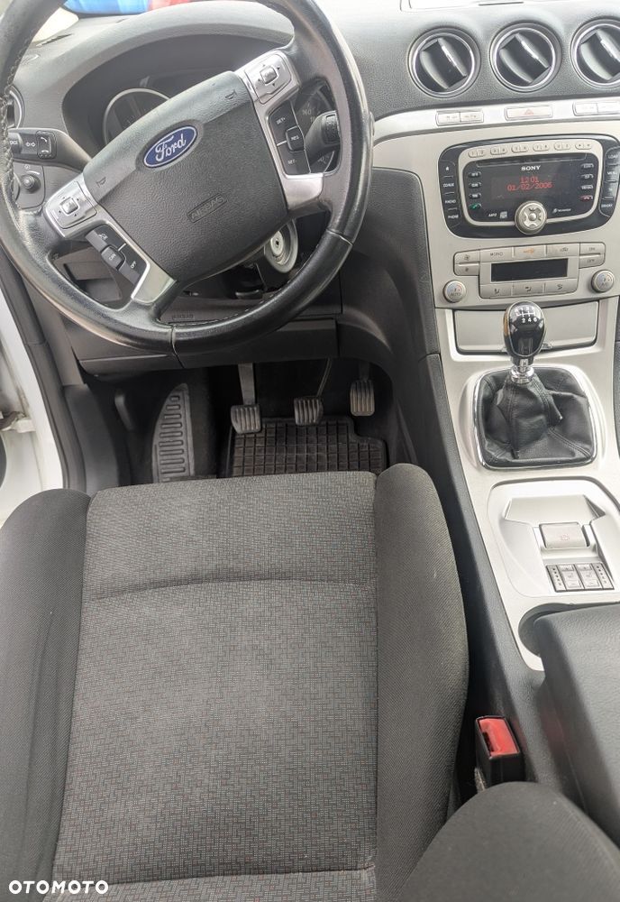 Ford S-Max - 7