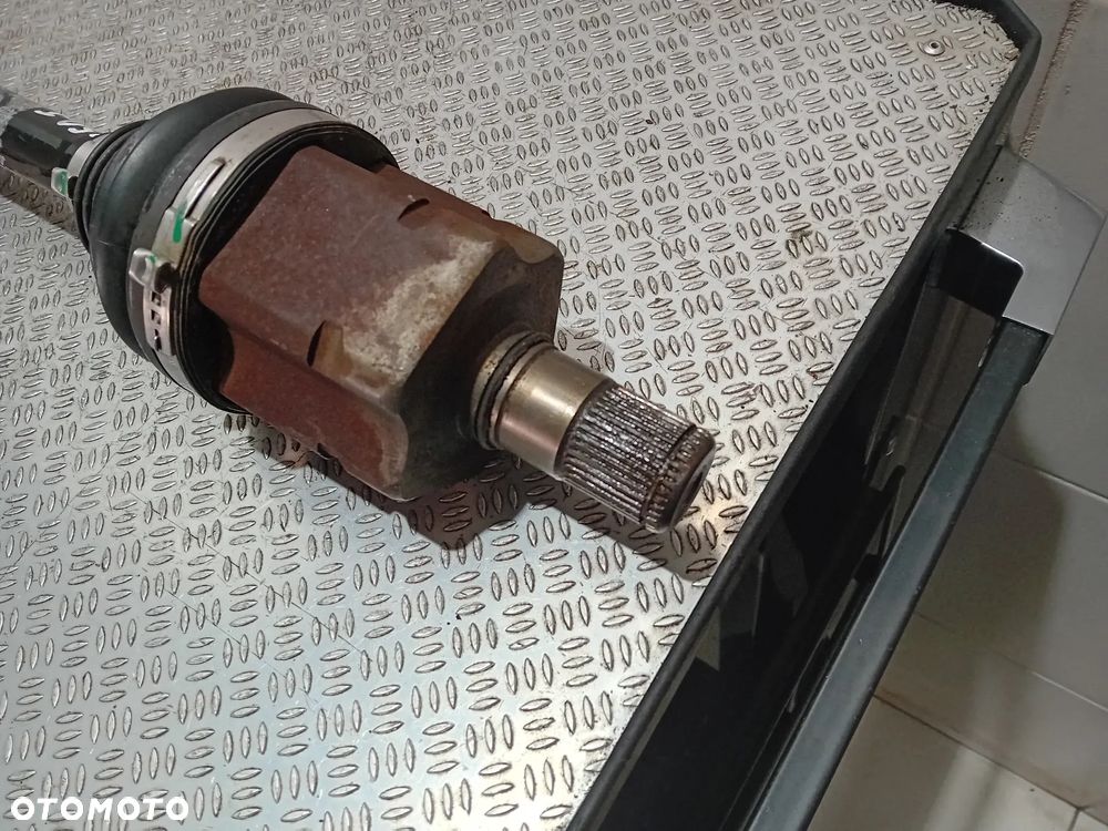 półoś lewy przód Audi Q3 2.0 TDI 2015 5N0407763L - 4