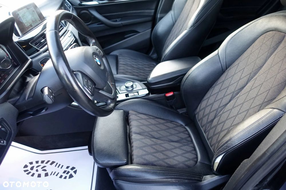 BMW X1 sDrive18d Sport Line - 10