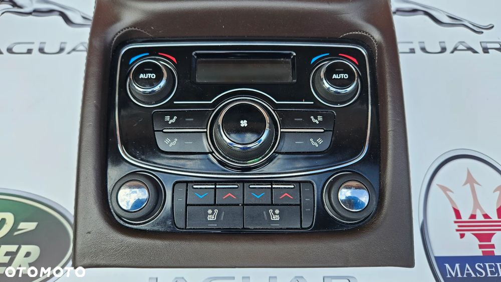 Jaguar XJ 351 Panel sterowania klimatyzacją tył Panel klimatyzacji tylny AW93-18D687-DF  Kanapa grzana wentylowana - 2