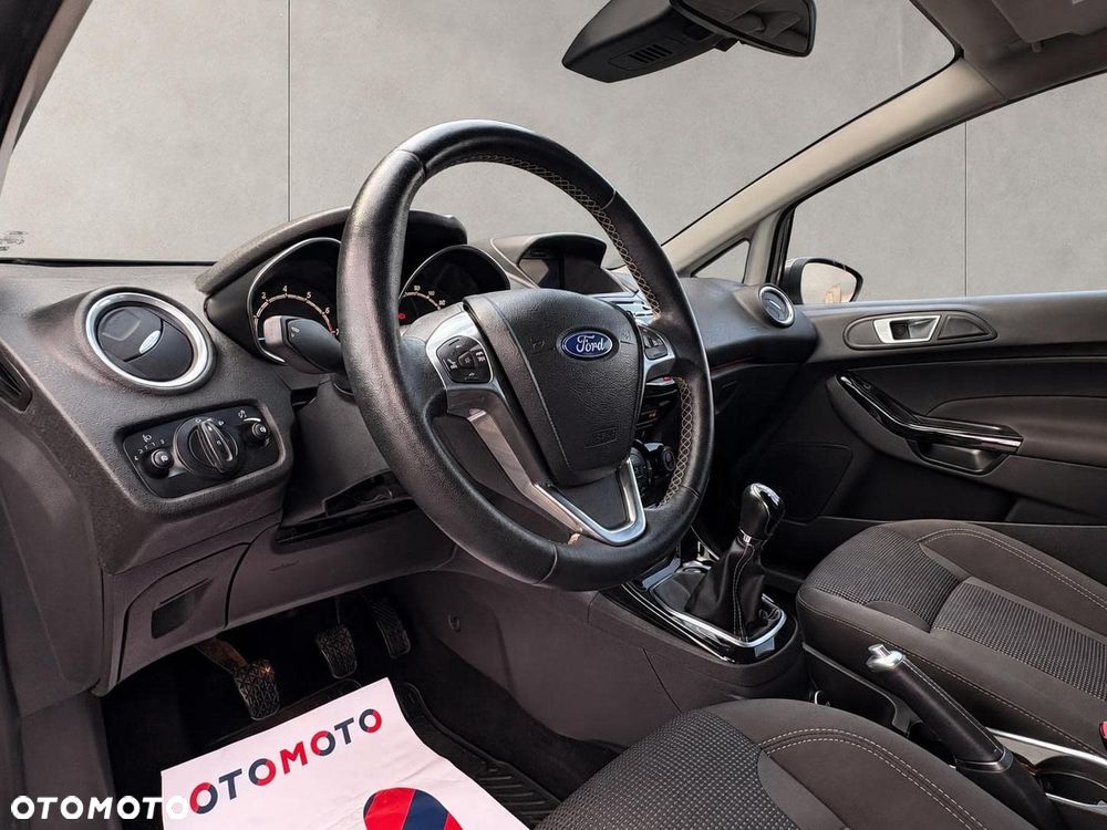Ford Fiesta 1.0 EcoBoost Titanium - 11