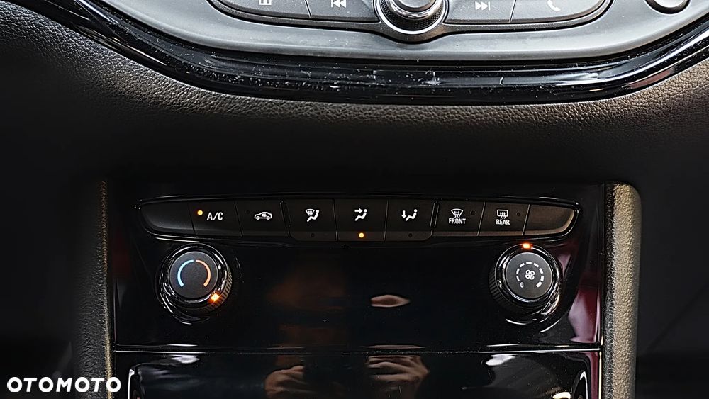 Opel Astra V 1.2 T GS Line S&S - 23