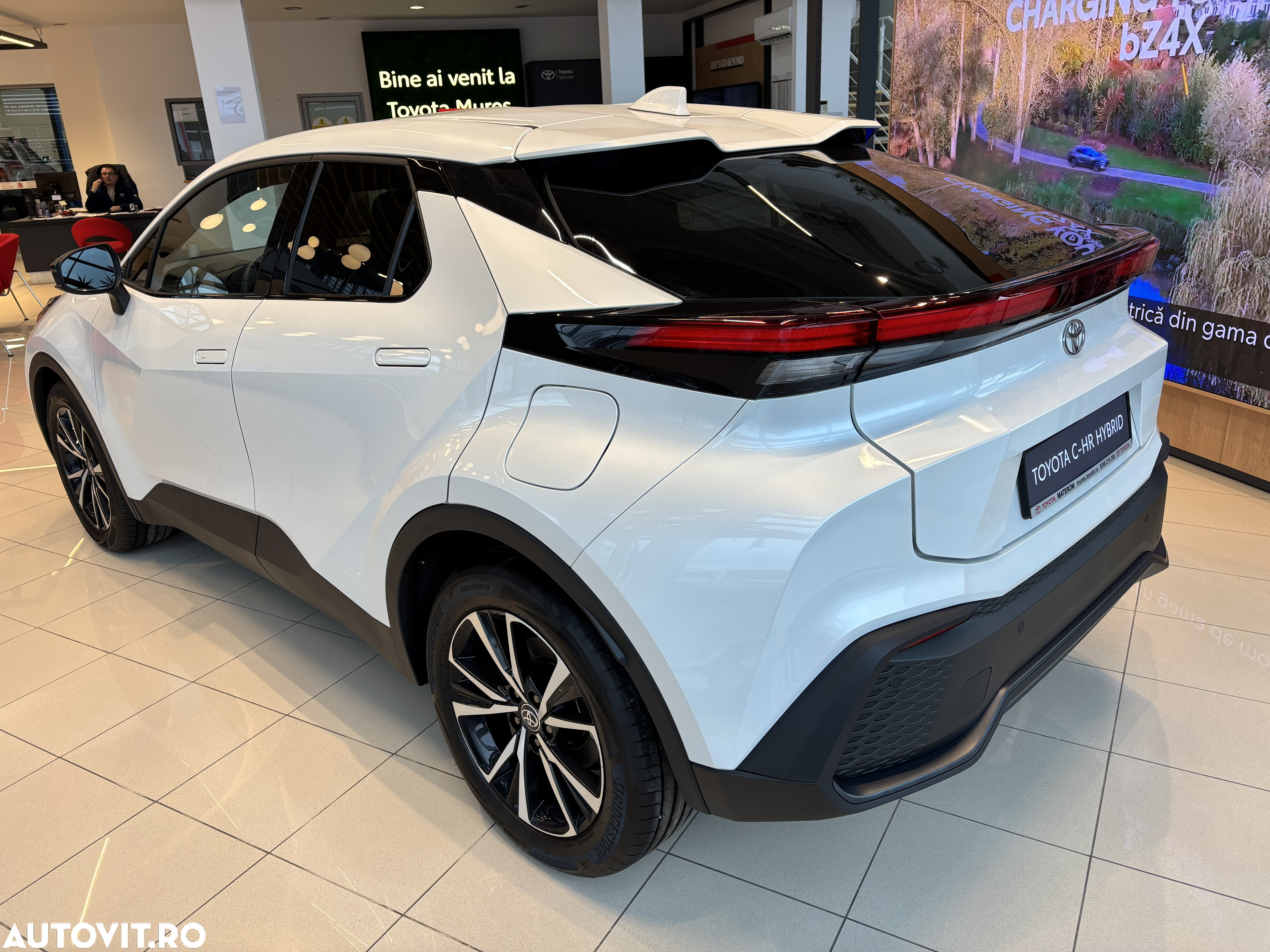 Toyota C-HR - 12