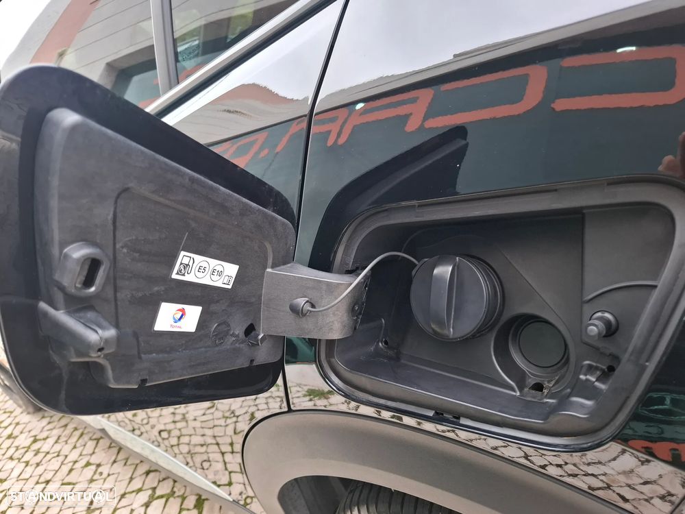 Peugeot 2008 1.2 PureTech GT Line - 57