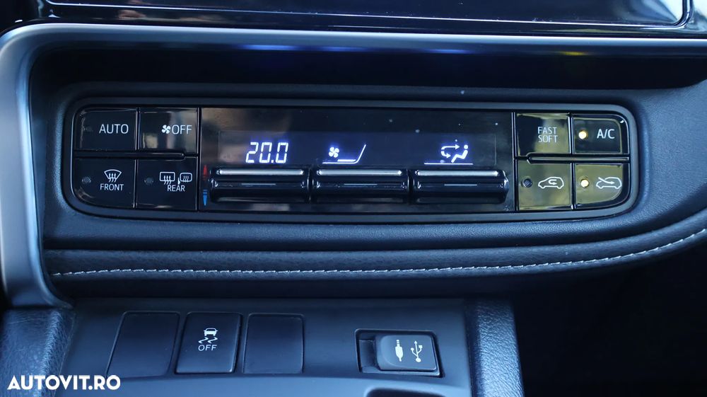 Toyota Auris - 25