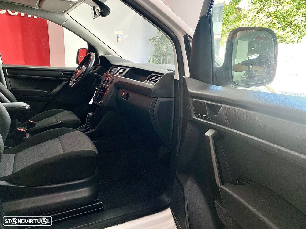 VW Caddy 2.0 TDi BM Comfortline DSG - 24