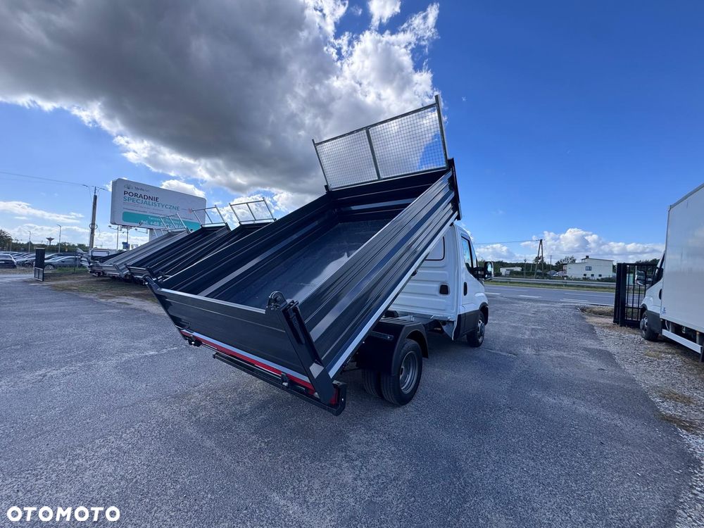 Iveco Daily 35C13 / Wywrotka 3-stronna / Krótka do miasta (654) - 9