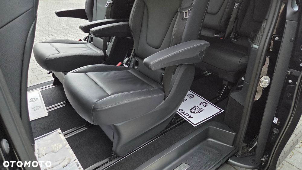 Mercedes-Benz Klasa V 250 d lang 9G-TRONIC Avantgarde - 32