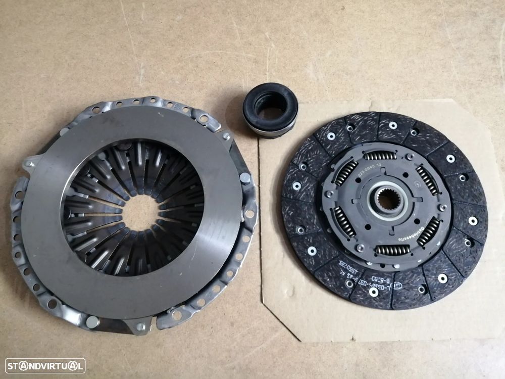 Kit de Embraiagem - Audi  A4 , A6 , 80 , 100 ; Volkswagen  Golf III GTTDI , Passat B5 - 1