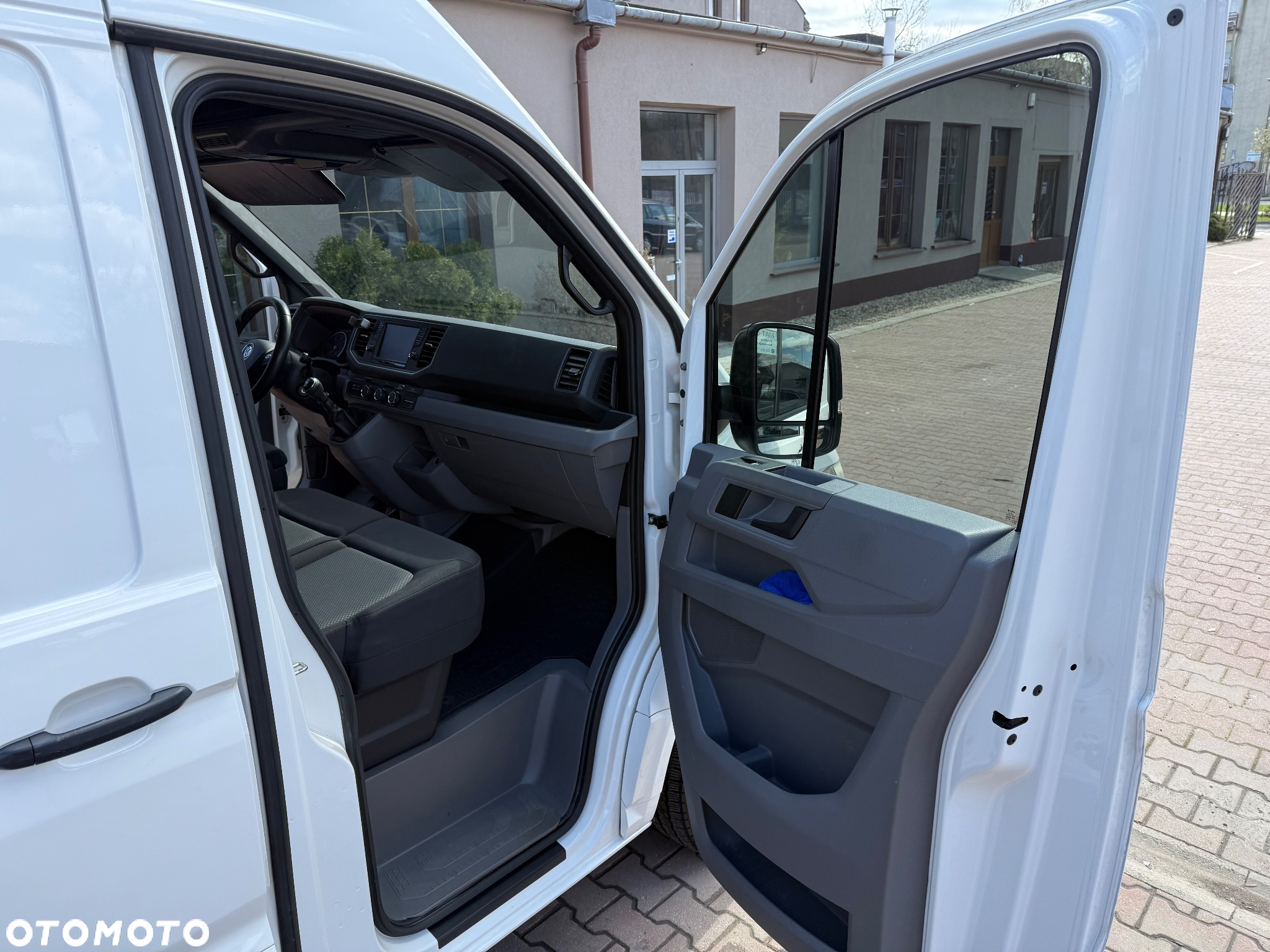Volkswagen Crafter - 12