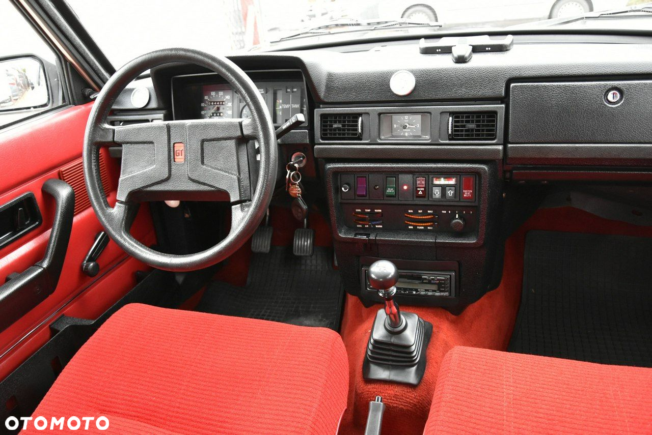 Volvo Seria 200 - 10