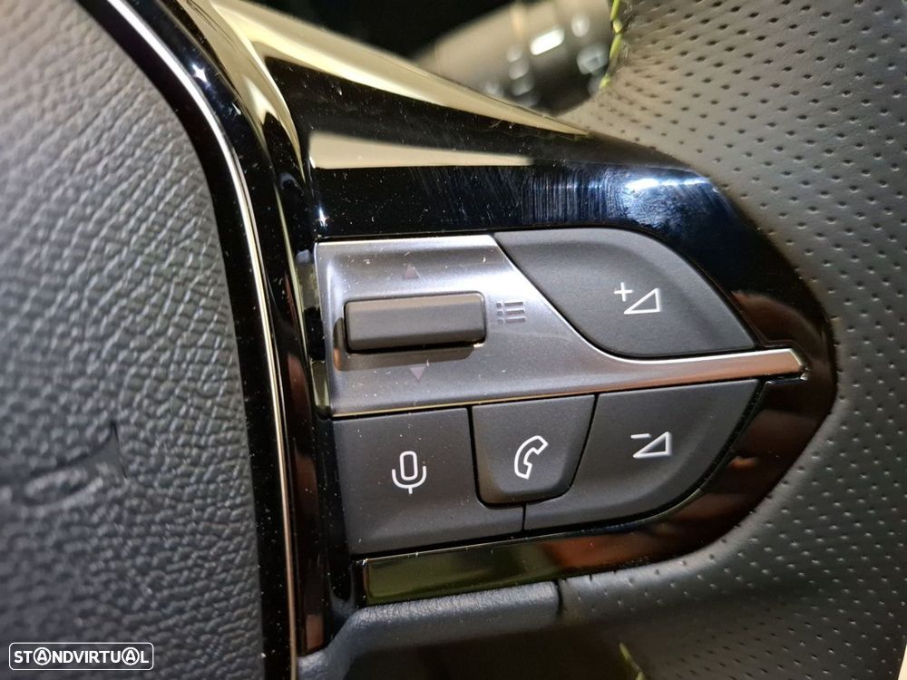 Peugeot 308 1.2 Hybrid GT e-DCS6 - 21