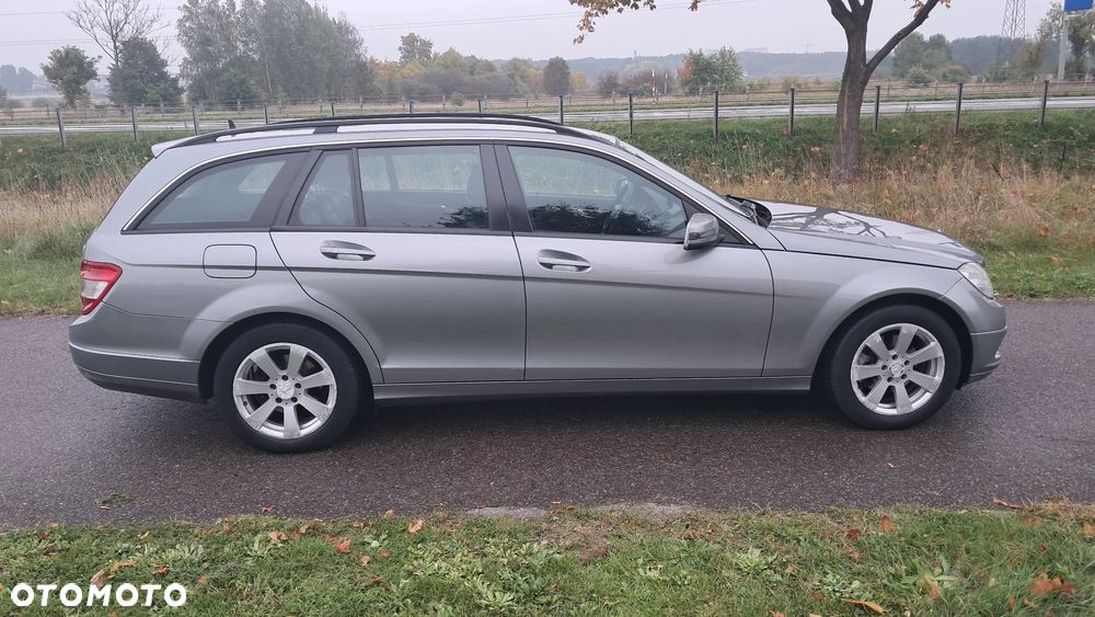 Mercedes-Benz Klasa C 200 T CDI DPF Automatik BlueEFFICIENCY Elegance - 13