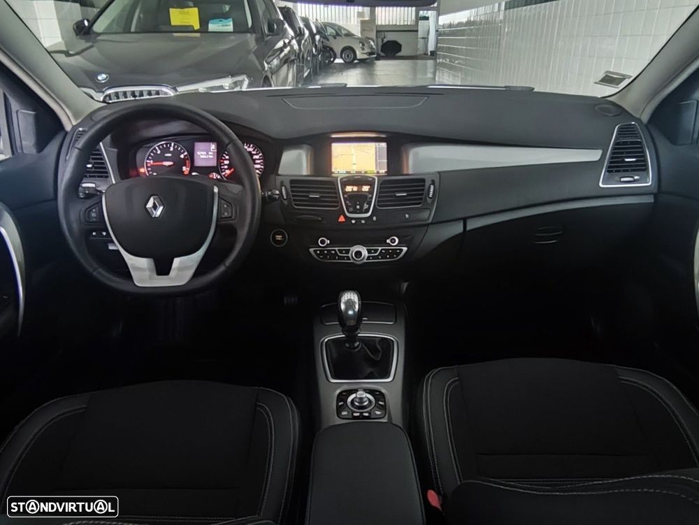 Renault Laguna Break 2.0 dCi Dynamique S 4control - 14