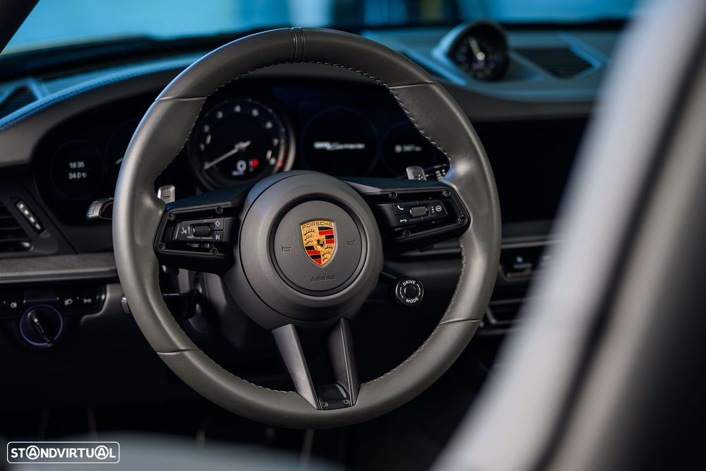Porsche 911 (992) Carrera PDK - 16
