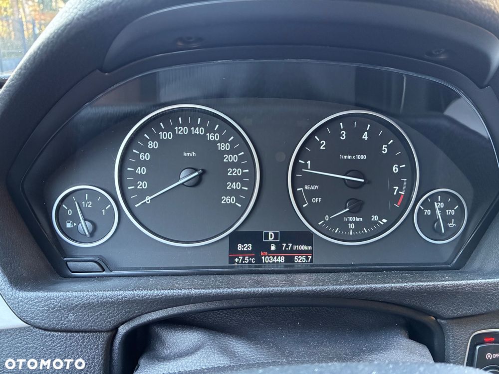 BMW Seria 3 320i Advantage - 39