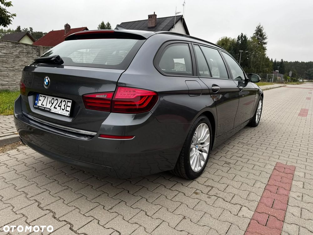 BMW Seria 5 525d xDrive Sport-Aut Luxury Line - 19