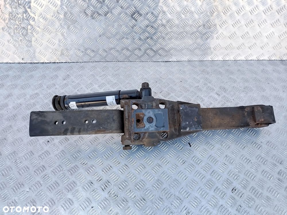 RESOR PÓŁRESOR OSI PODWIESZANEJ SCANIA - 1